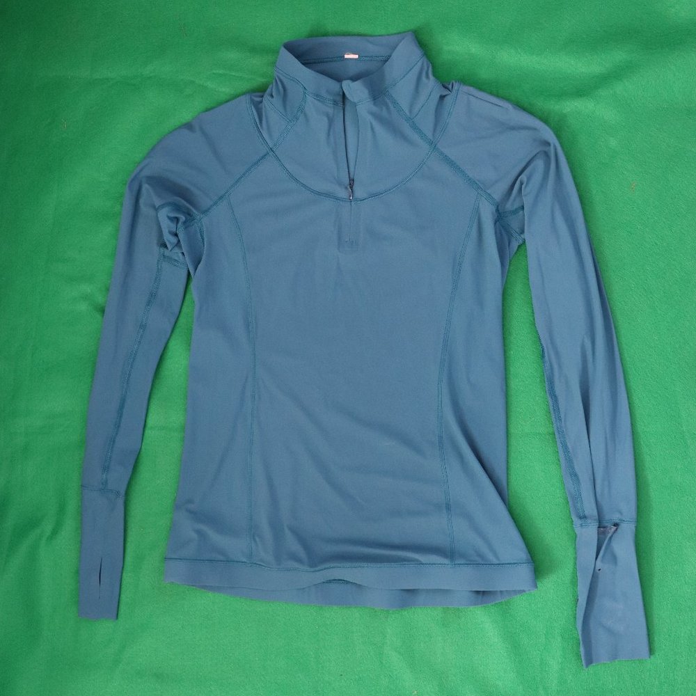 Medium Blue Lululemon Long Sleeve Quarter Zip